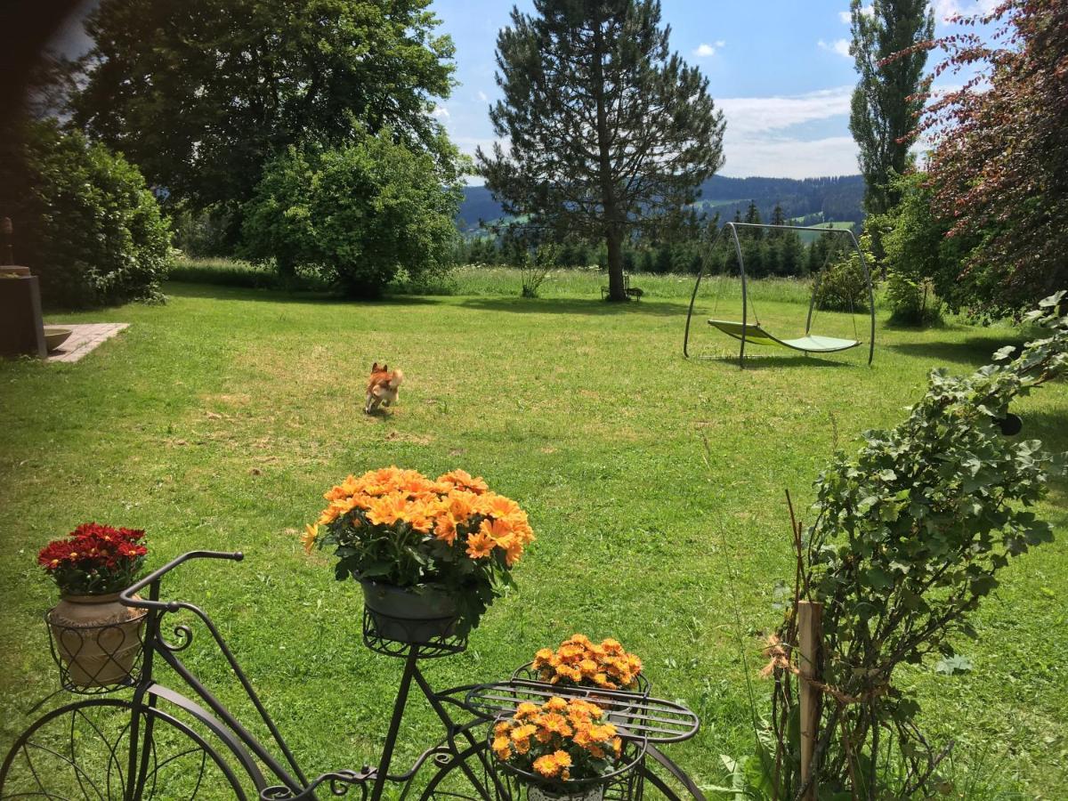 Naturforsthaus Für Tierverbundene Menschen