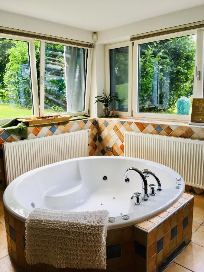 Naturforsthaus Für Tierverbundene Menschen *